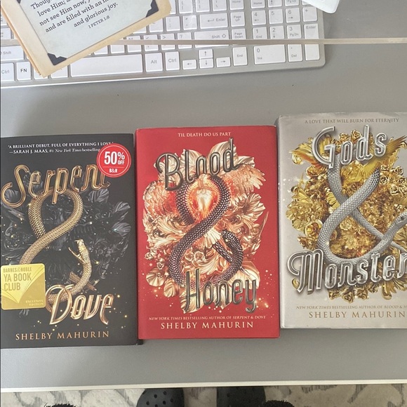 Book Set - Serpent & Dove YA Books - Picture 6 of 7